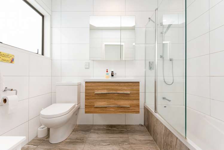 1/14 Clipper Place Cockle Bay_11