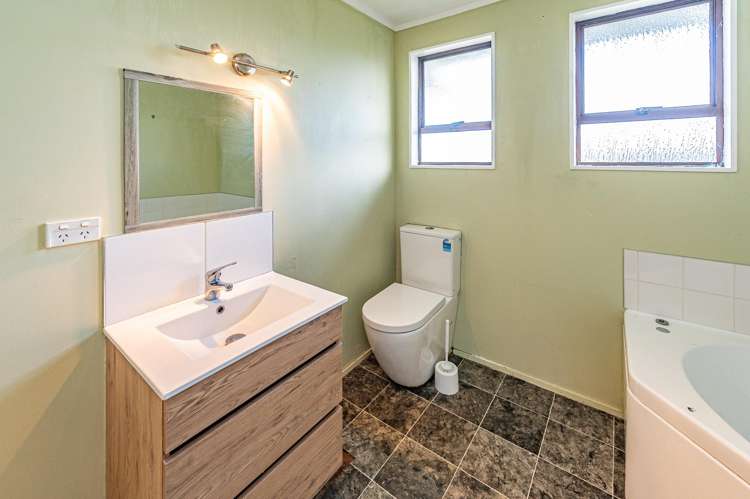8 Tongariro Street Castlecliff_10