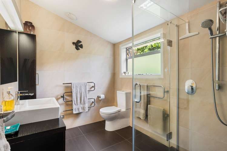 21 Hamon Avenue Three Kings_21