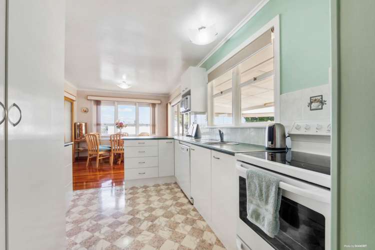 39 School Road Te Atatu South_5