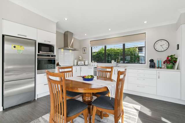 602/61 Golden Sands Drive Papamoa_4