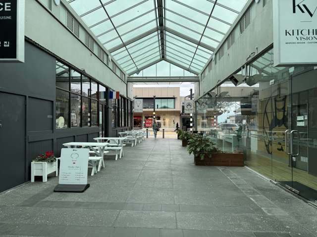 Shop 4/62 - 78 Hurstmere Road Takapuna_3