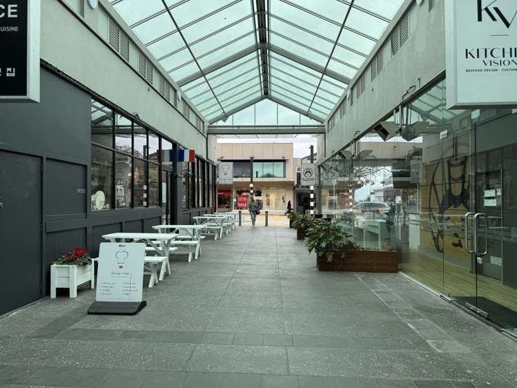 Shop 4/62 - 78 Hurstmere Road Takapuna_3