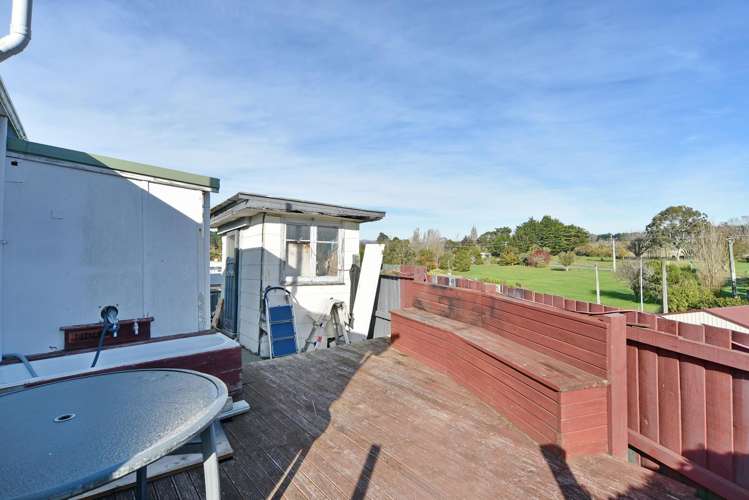 47 Batten Grove The Pines Beach_26