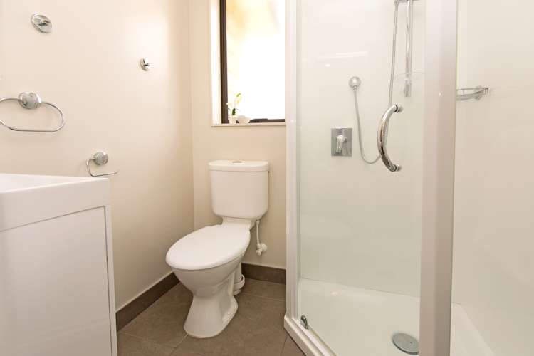 20 Laurie Street Red Beach_20