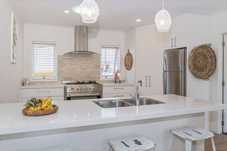 4 Hapuka Close Snells Beach_16