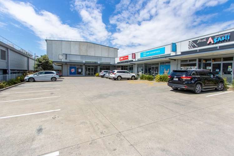 Shop 4/239 Archers Road Wairau Valley_7