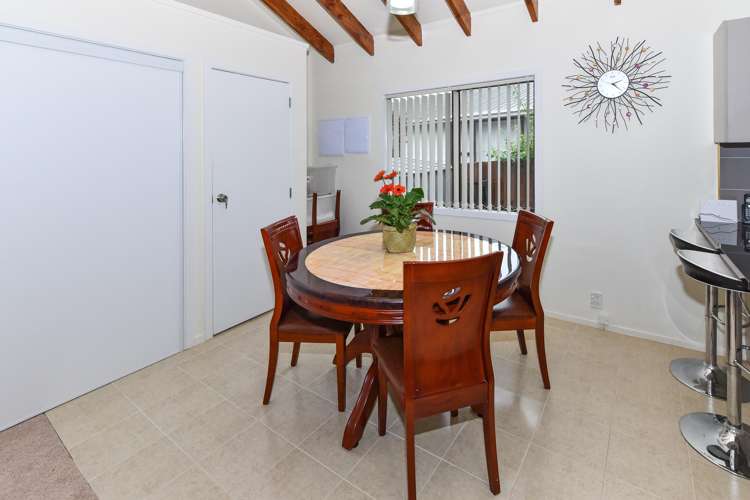 3 Mataura Place Clover Park_11