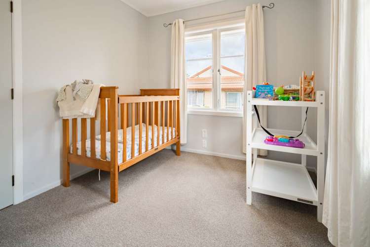 99 Roberts Road Te Atatu South_9