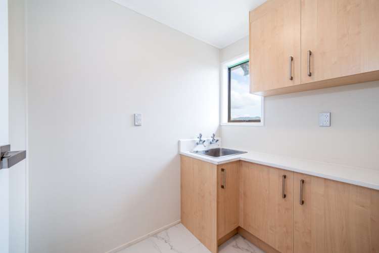 71b Solar Road Glen Eden_14