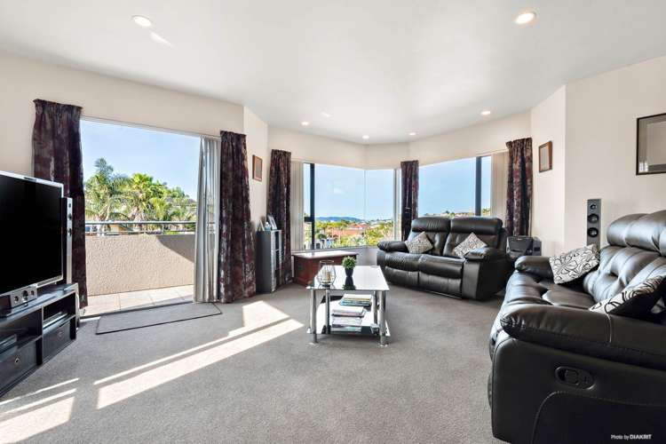 54 Hogarth Rise West Harbour_3