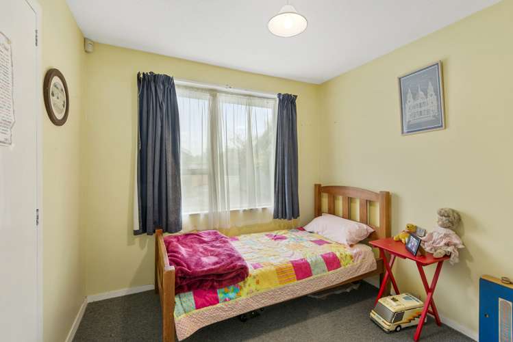 49 Oakley Crescent Hornby_6