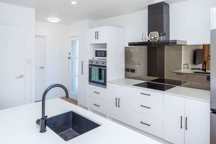 15 De Vere Crescent_5