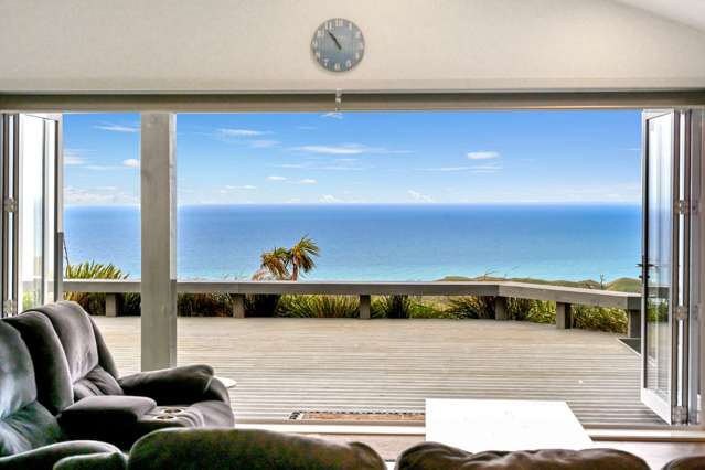 Coastal Luxury, Endless Ocean Views