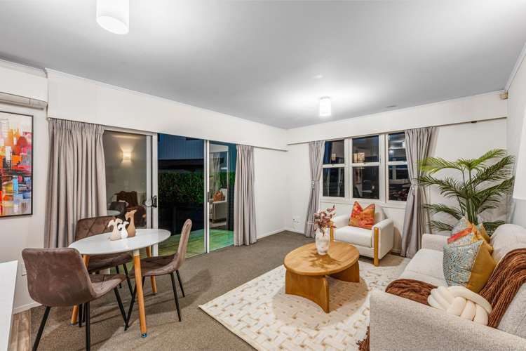 2/111 Hobsonville Road West Harbour_6
