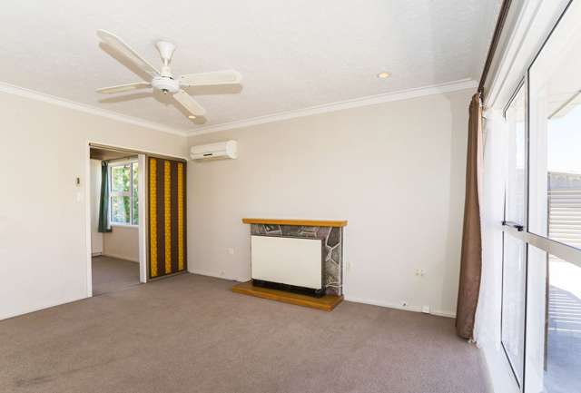 37 Denise Crescent Hornby_3