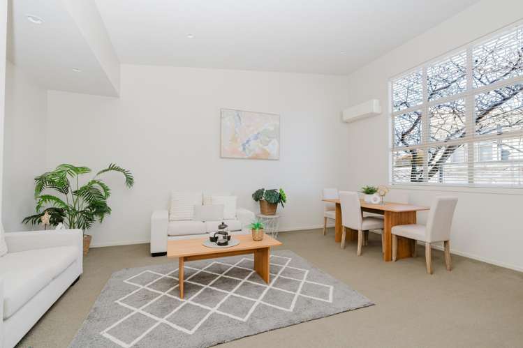 6A Gazeley Avenue_2