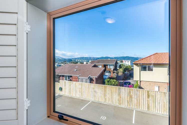 12/1 Marine Parade Paraparaumu Beach_10