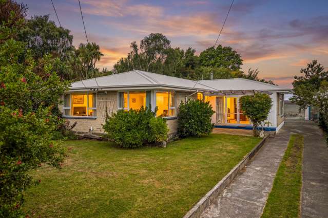 A Home for All Ages, Right by Dunedin Reserve