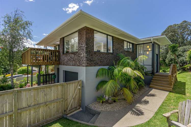 4 Pluto Place Beach Haven_12