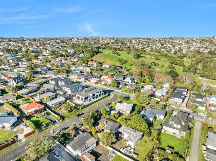 79 Boyce Avenue Mt Roskill_20