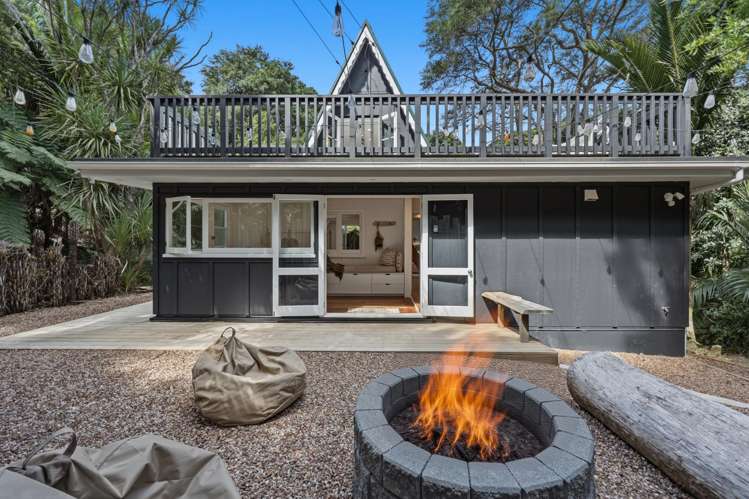 19 Crescent Road West Ostend_17