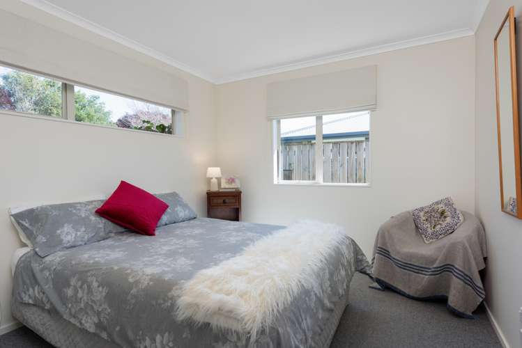 8 Temple Mews Renwick_10