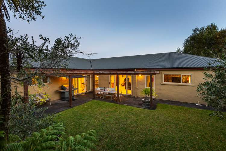 8 Rose Court Orewa_0