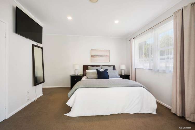 1/1a Hatherlow Street Glenfield_9