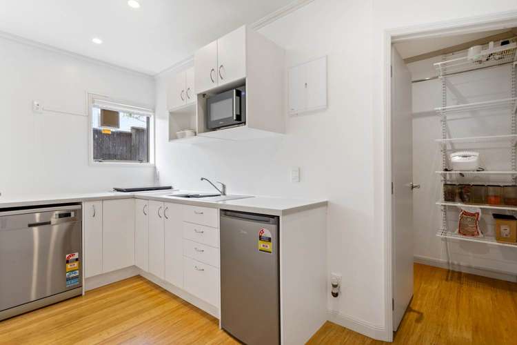 8 Anich Road Massey_12