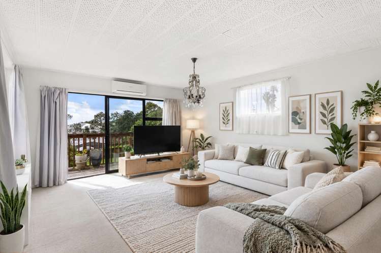 1390 Whangaparaoa Road Army Bay_4