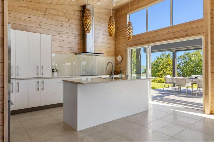 2 Paulines Way Wharewaka_17