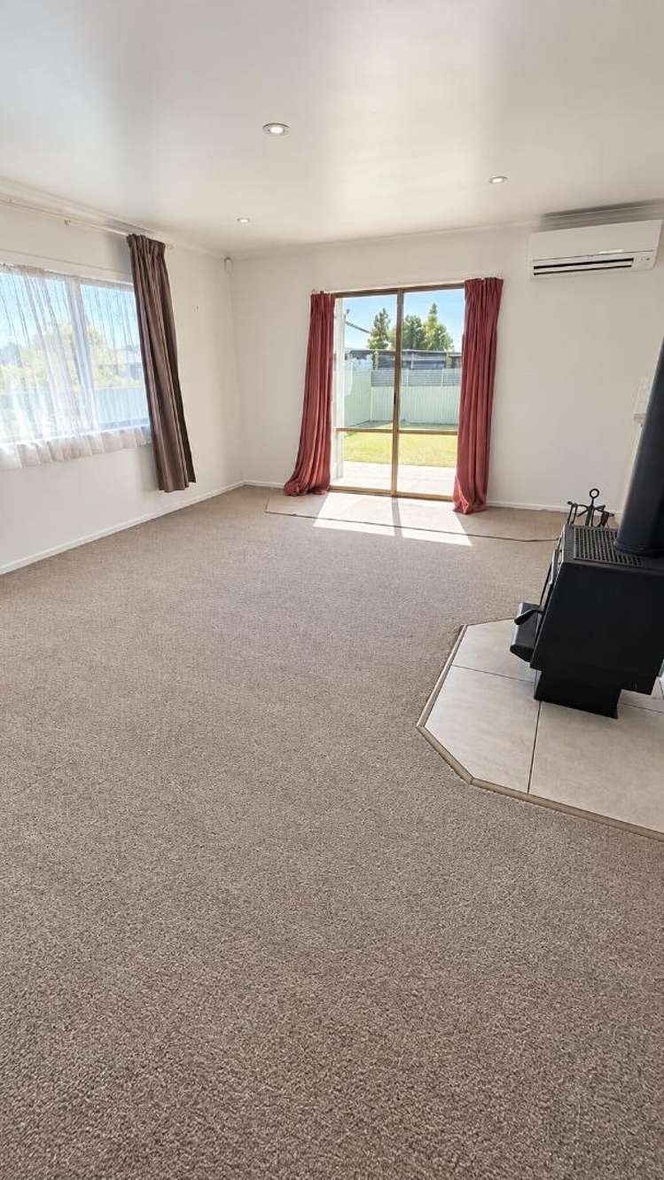 2/70 Tonga Street 2775_2