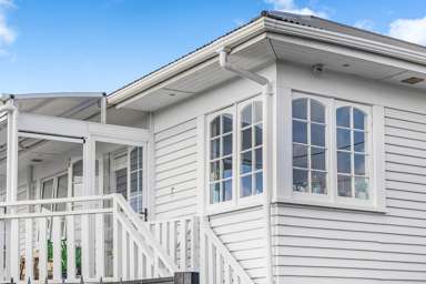 4233 Great North Road_2