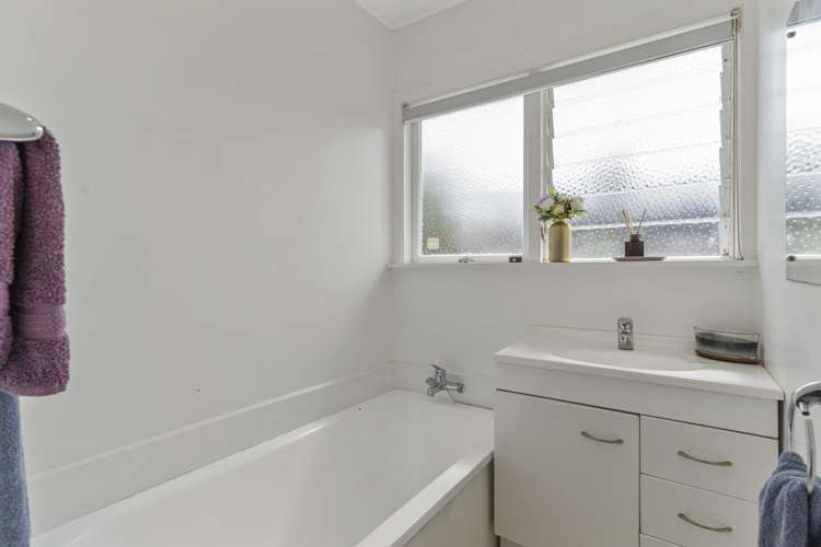 68 Eskdale Road Birkdale_11