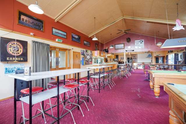 76 King & 143 Main Streets Otautau_2