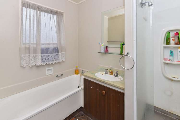 2/21 Russell Road Manurewa_6