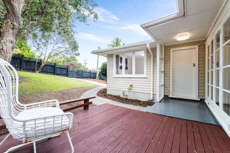 75 Selwyn Crescent Forrest Hill_18