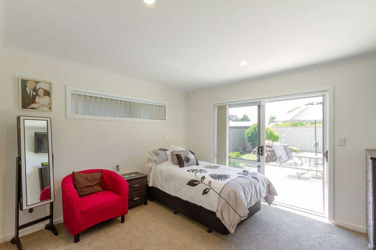 9 Gregory Grove Clive_8