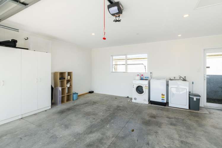 98 Ferguson Street West End_22