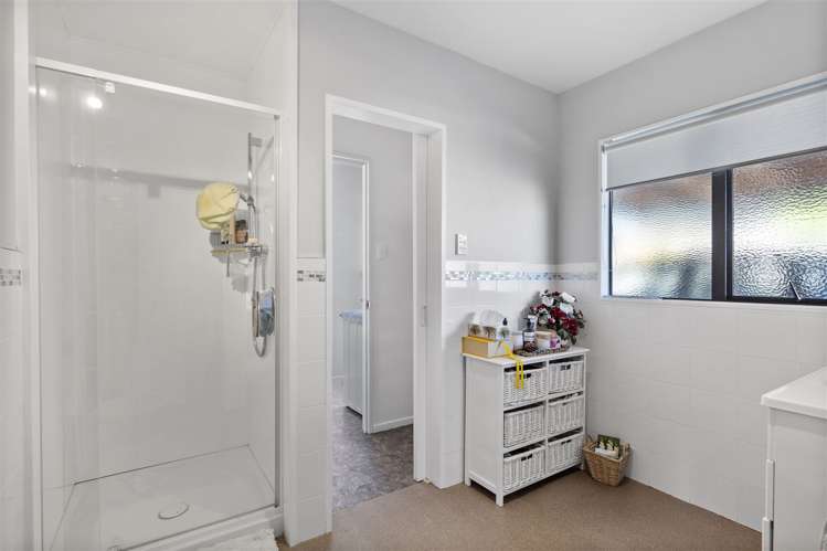 51 Splitt Avenue Glenview_14