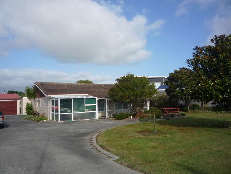 25 Marine Parade Carters Beach_23