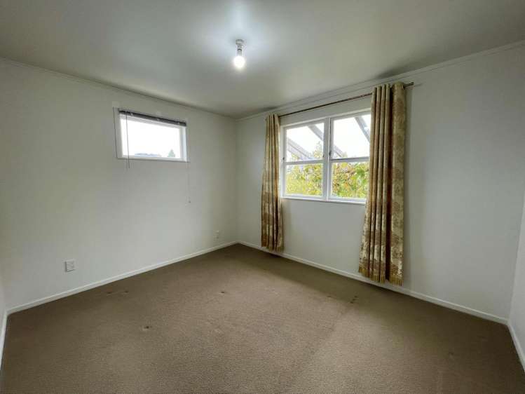 26 Cheval Drive Totara Vale_9