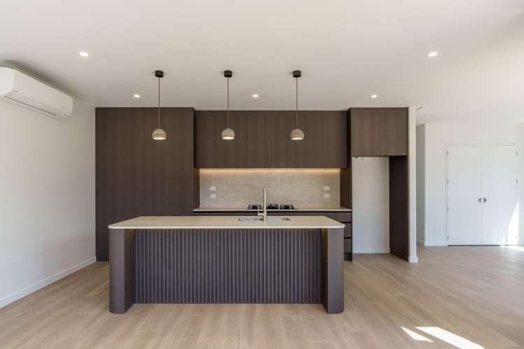 2D Hyde Road_2