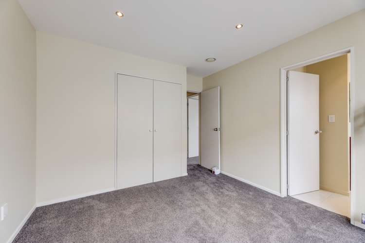 8/443 Hereford Street Linwood_9