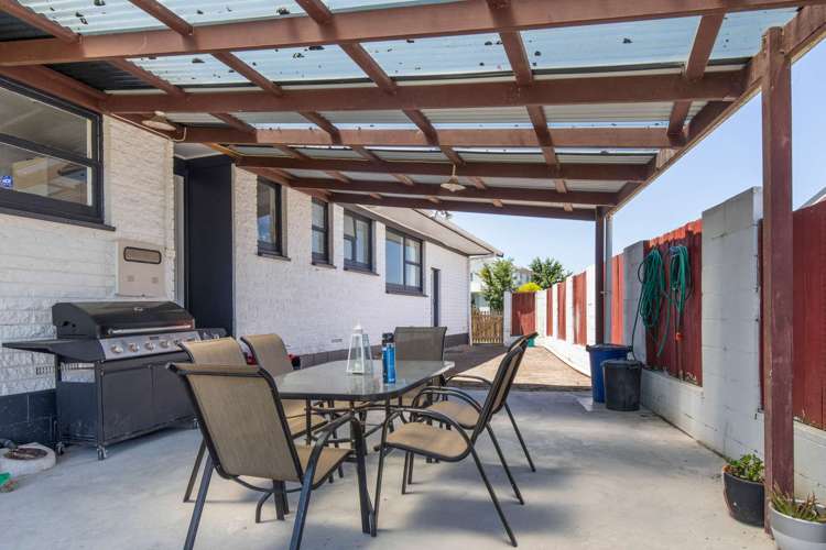 8 Margaret Place Deanwell_12