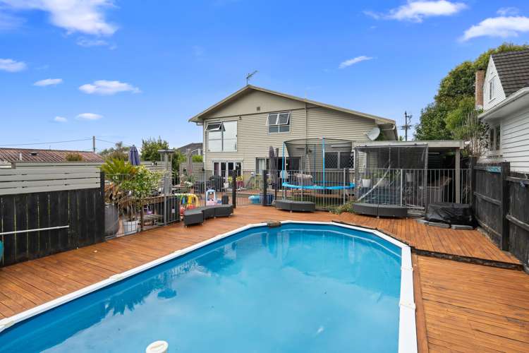 66 Tirimoana Road Te Atatu South_4