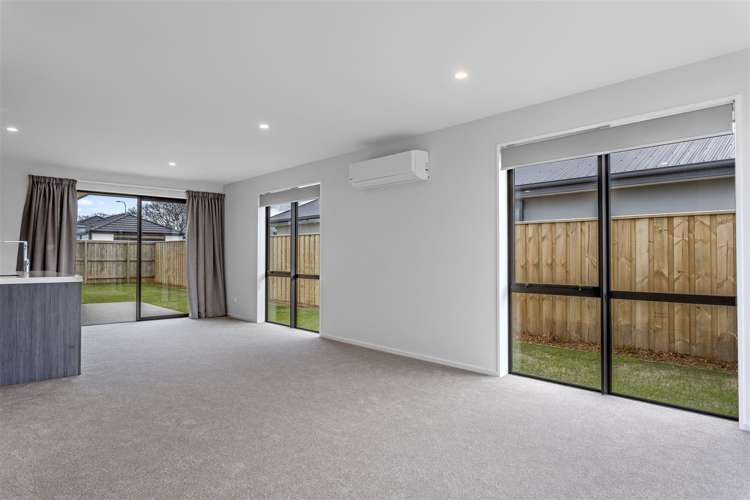 9 Stackwood Avenue Woodend_5