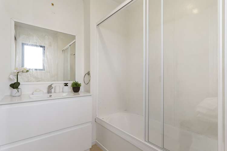 1a Wing Crescent Papakura_13