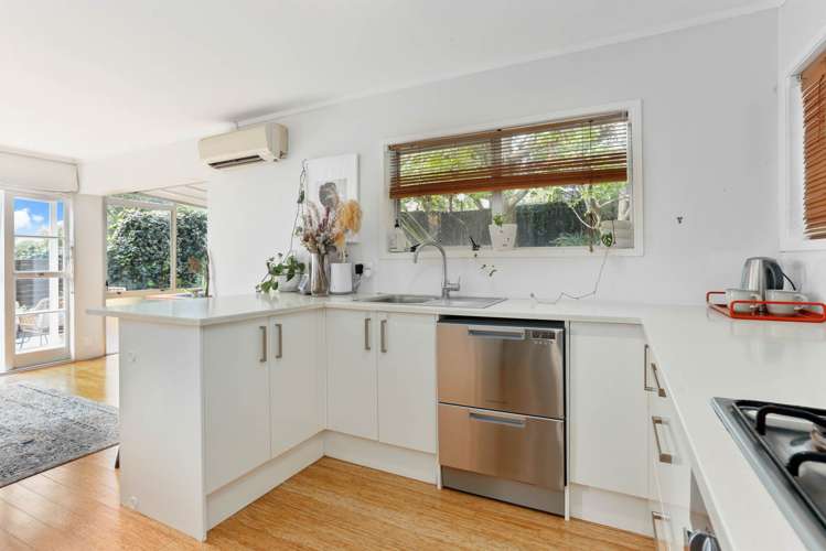 2/68 Stott Avenue Birkdale_9